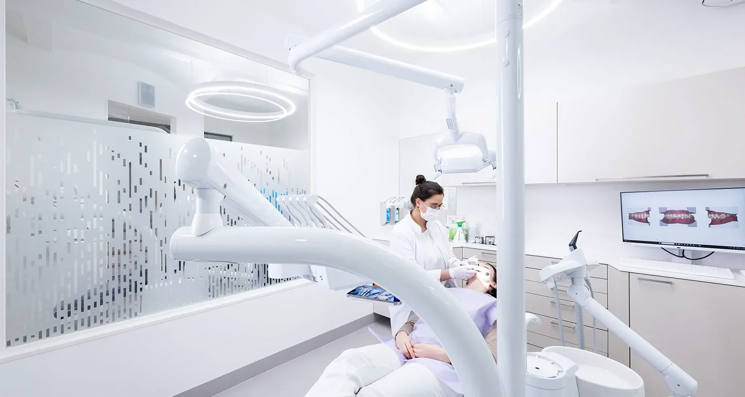 Behandlung ZAS Zahngesundheit am Suennhof